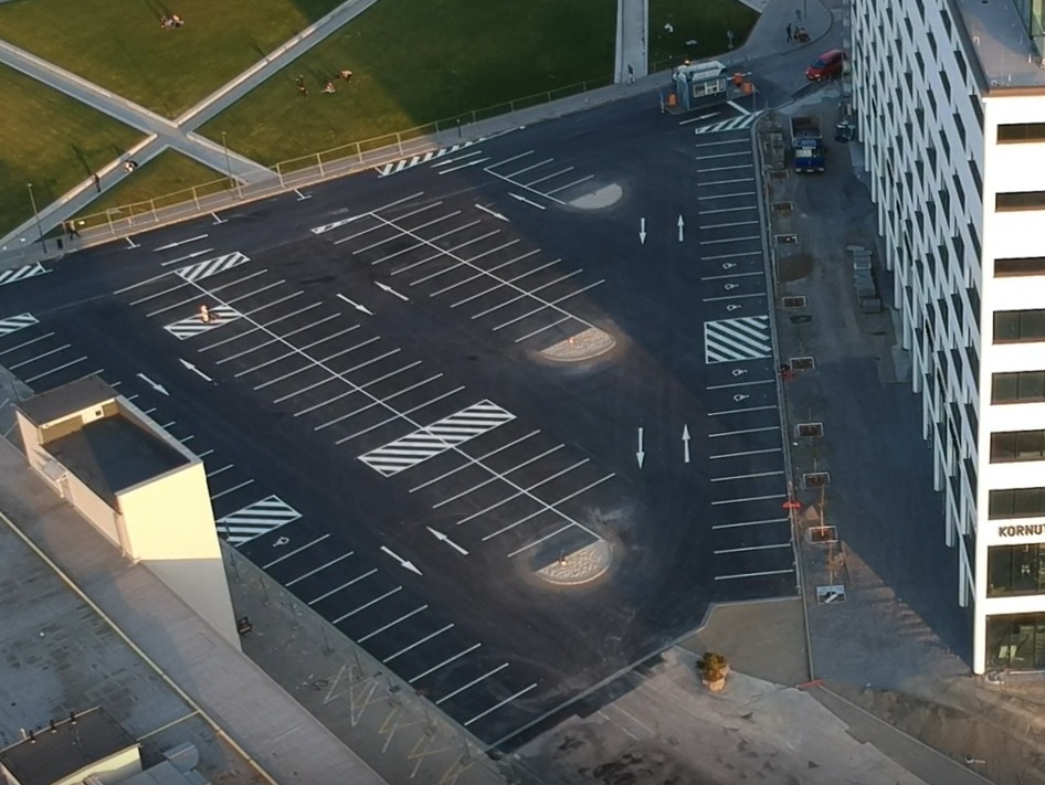 Parkoviště u OD PRIOR opět slouží, v okolí přibude několik desítek parkovacích míst